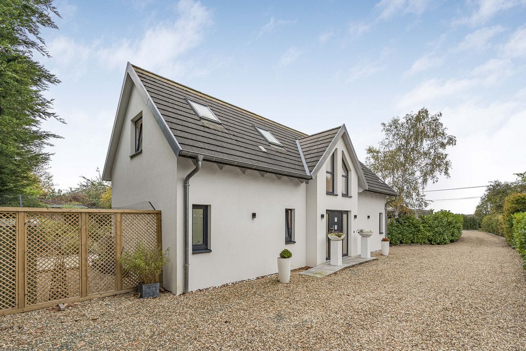 Property photo 1 of 42