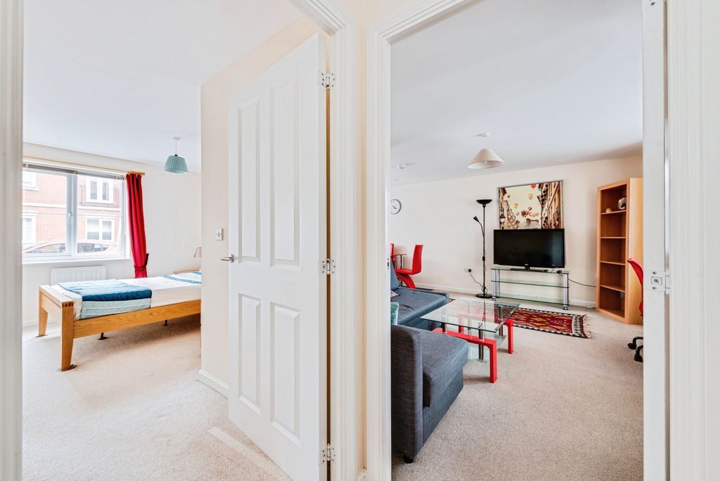 Property photo 3 of 13