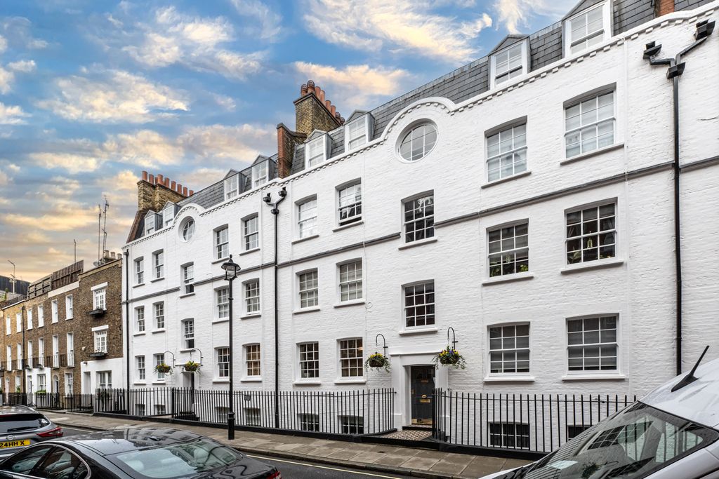 Property photo 3 of 11