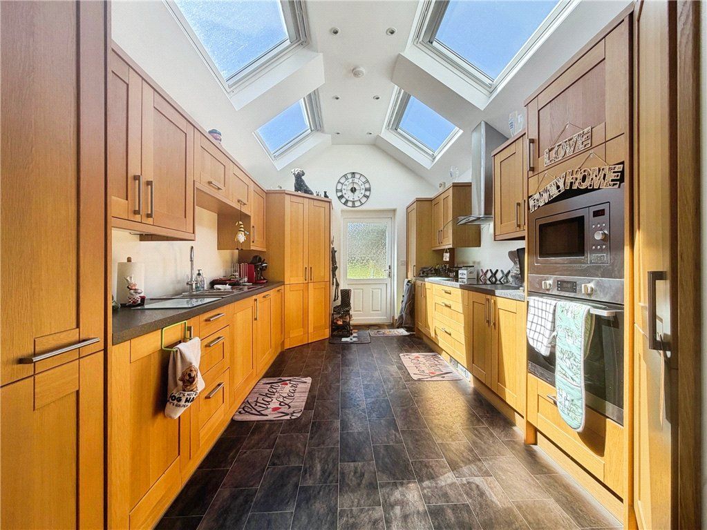 Property photo 3 of 10 Picture No. 02