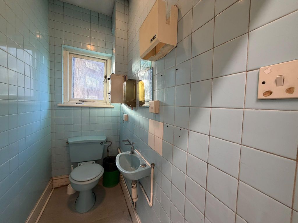 Property photo 2 of 15 R243 4.Jpg