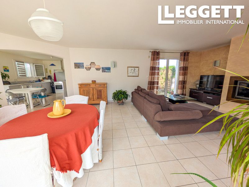 Property photo 3 of 10