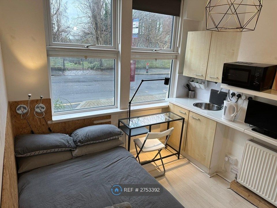 Property photo 2 of 8