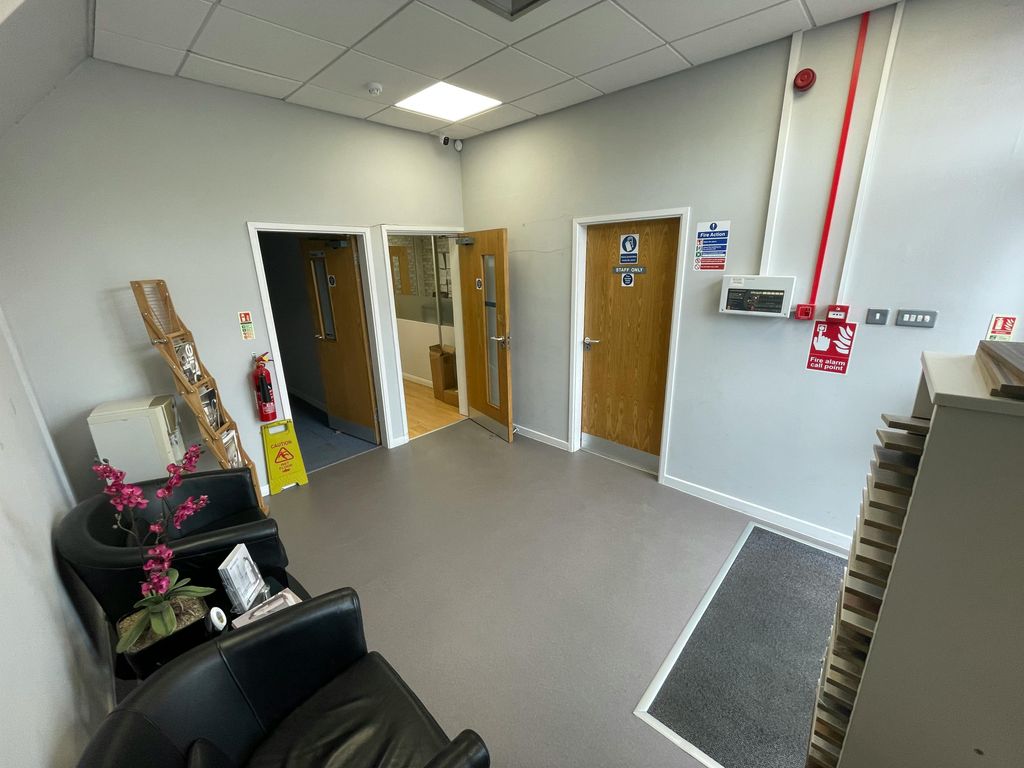 Property photo 2 of 10 Img_0472.Jpg