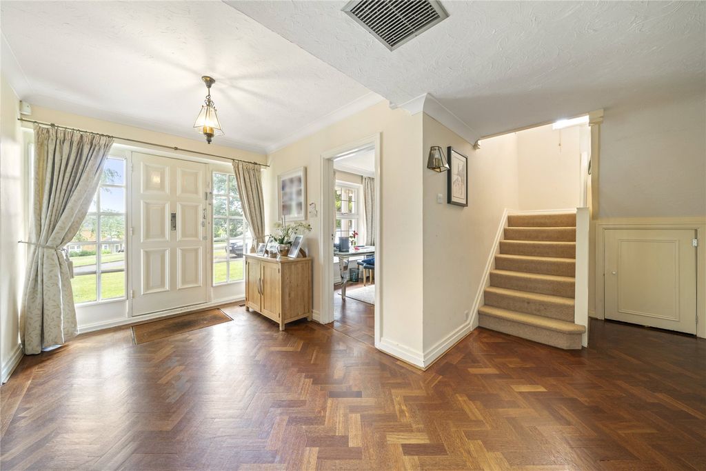 Property photo 2 of 15 5