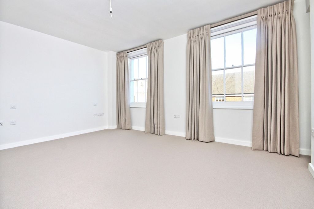 Property photo 1 of 5 Christchurch Terr...