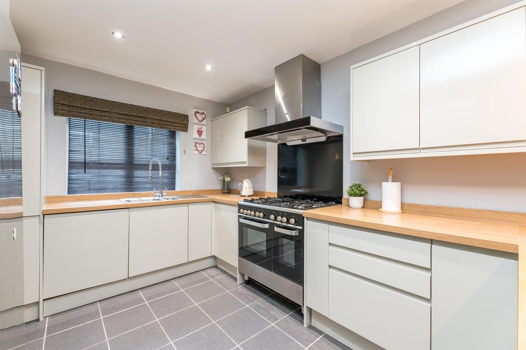 Additional image 4 of 4 bed detached house for saleMarriner Close, Otley LS21