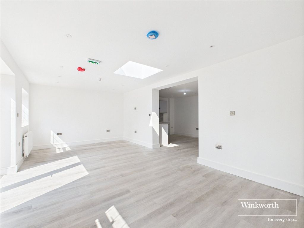 Property photo 3 of 14 Picture No. 13