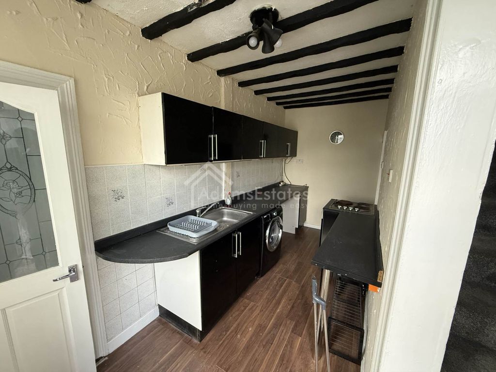 Property photo 3 of 4