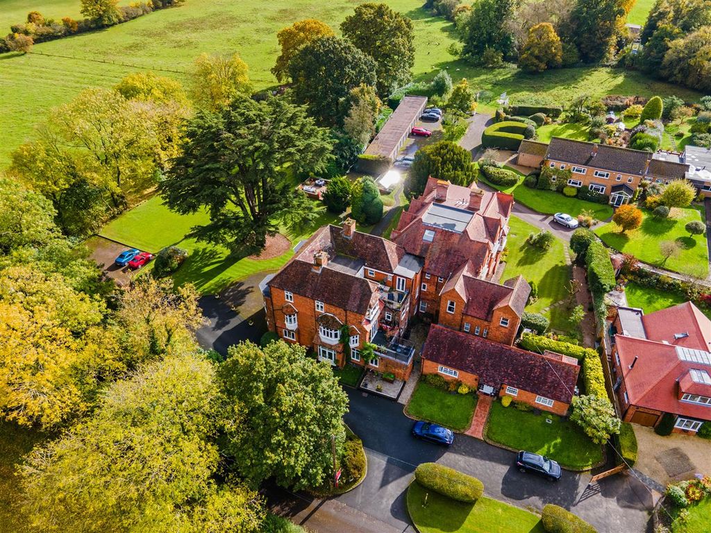 Property photo 1 of 15 Fetherston Grange Glasshouse Lane, Lapworth, B94 6