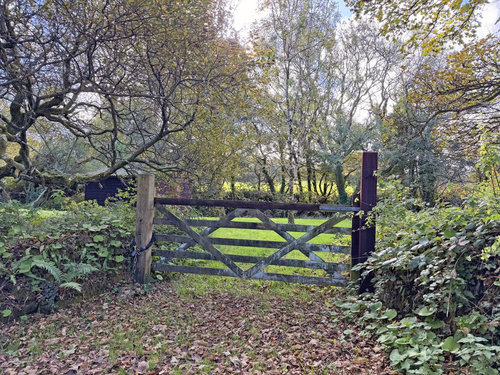 Property photo 3 of 7 Photo 3