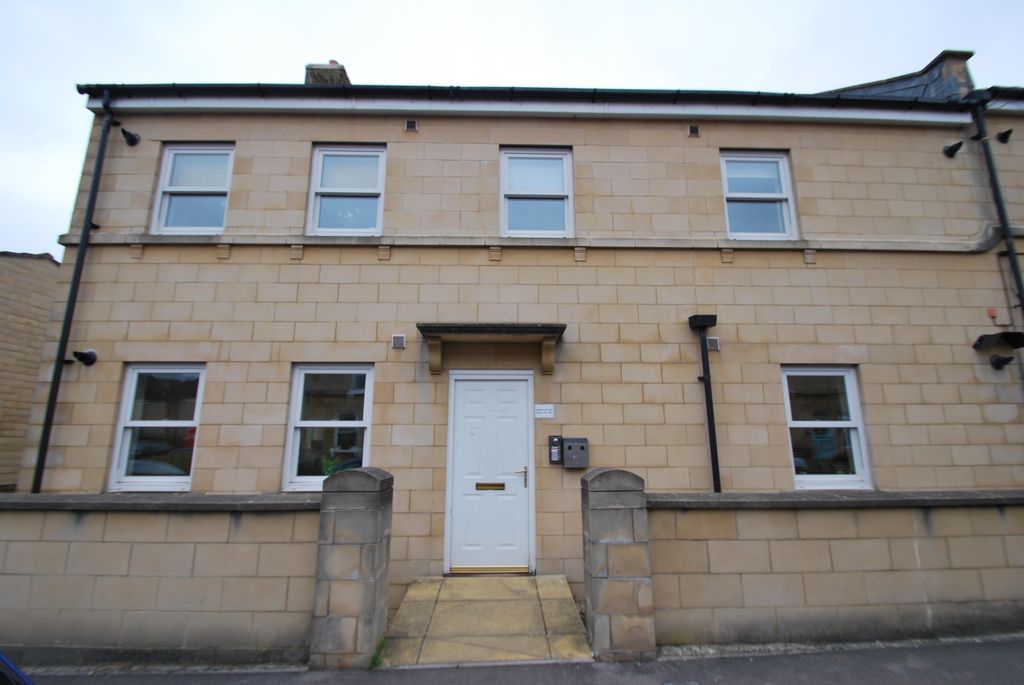 Property photo 1 of 6 Exterior