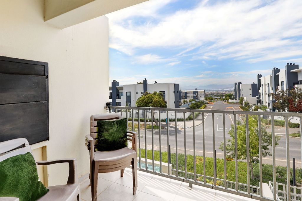 Property photo 1 of 15 Dbv1732279