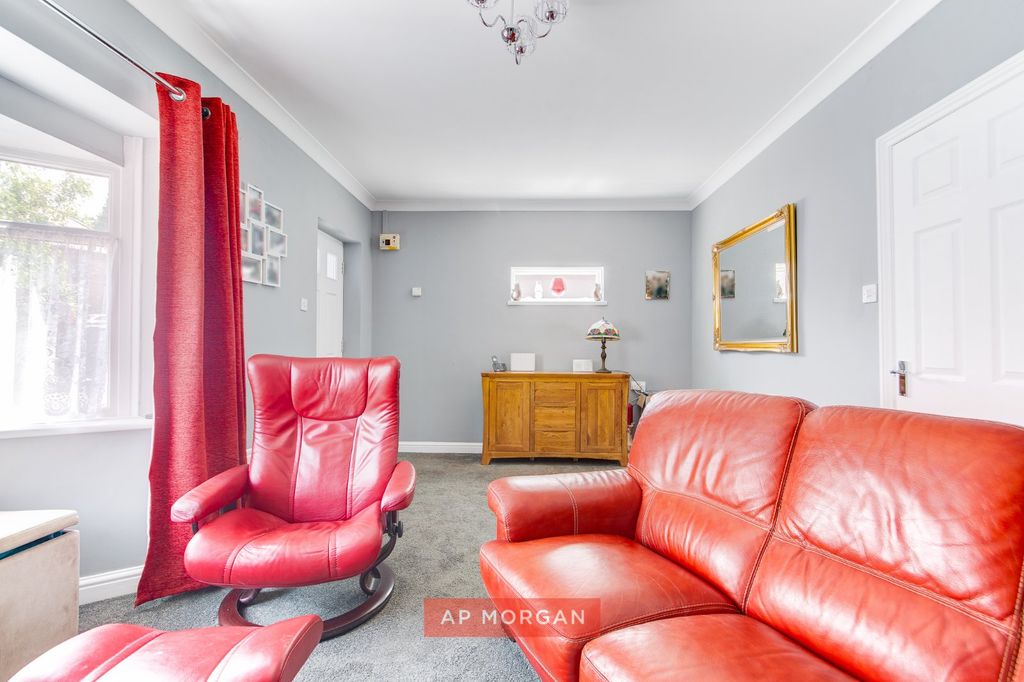 Property photo 3 of 11 Picture No. 09