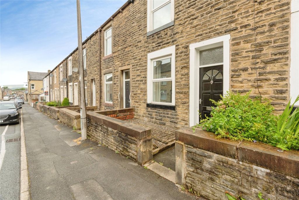 Property photo 1 of 17 Picture No. 03