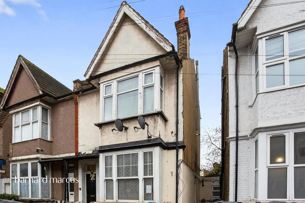 Property photo 1 of 22