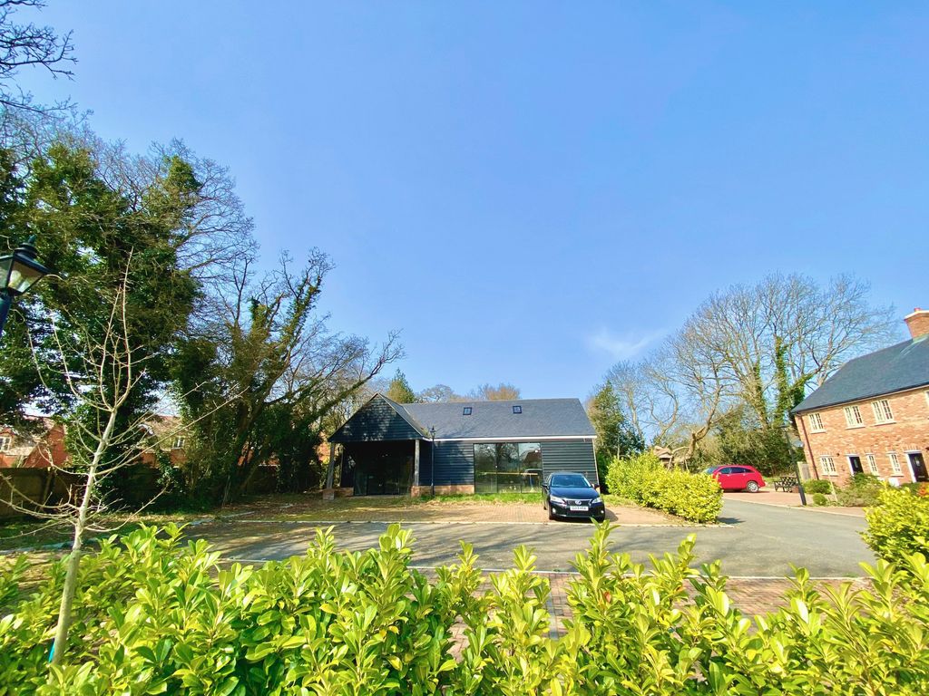 Property photo 3 of 5 3.Jpeg