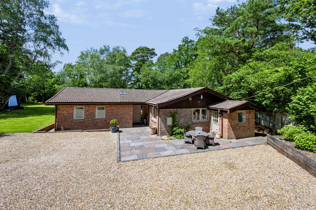 Property photo 1 of 21