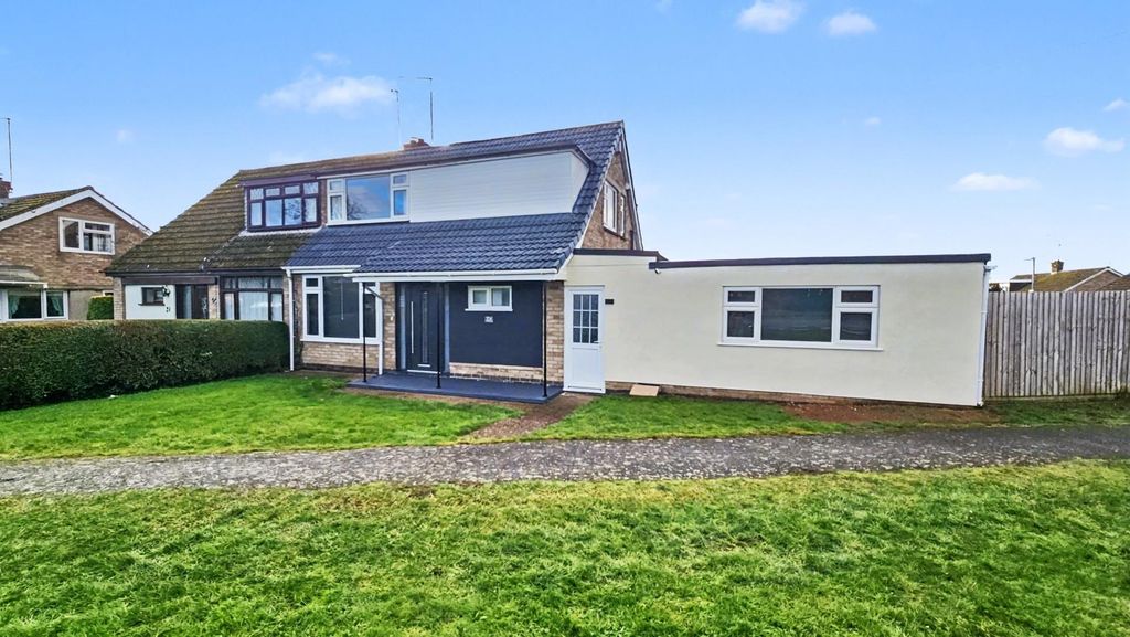 Property photo 1 of 28