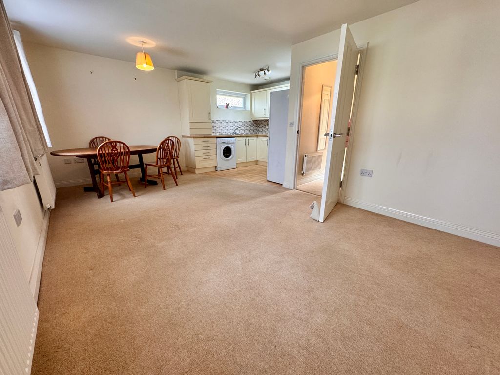 Property photo 3 of 17 Image