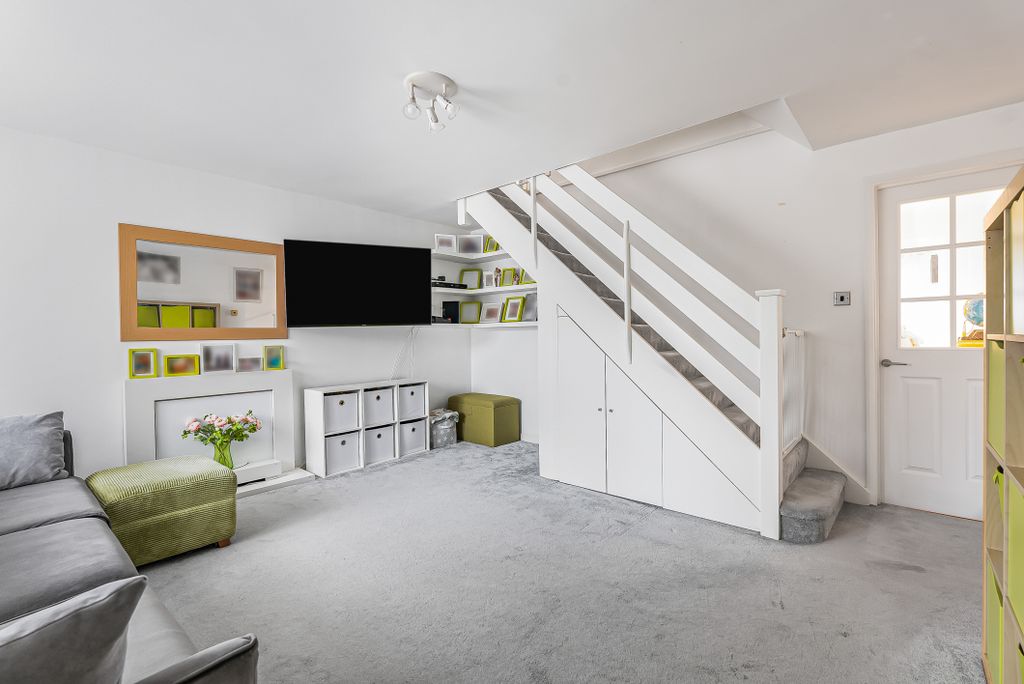 Property photo 3 of 12 Living Room