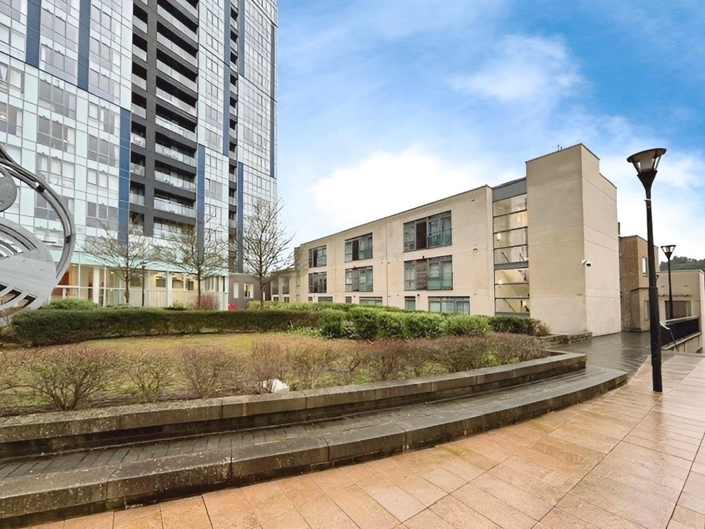 Property photo 1 of 11 2F815069-External.Jpg