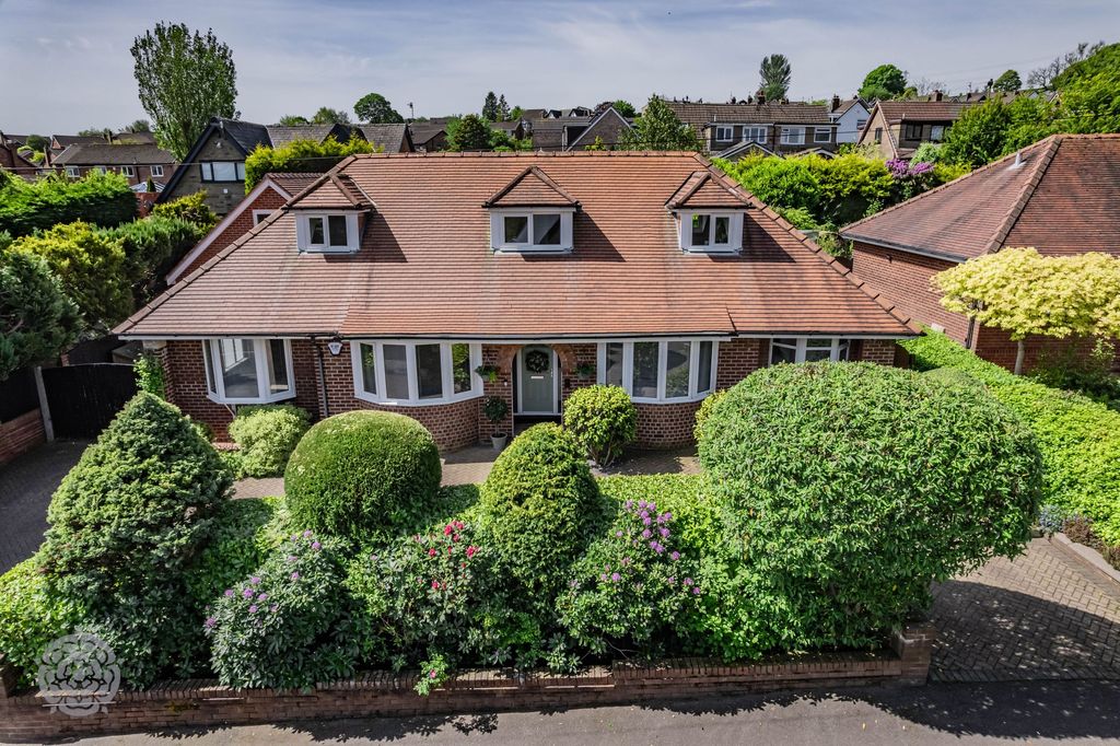 Property photo 1 of 47