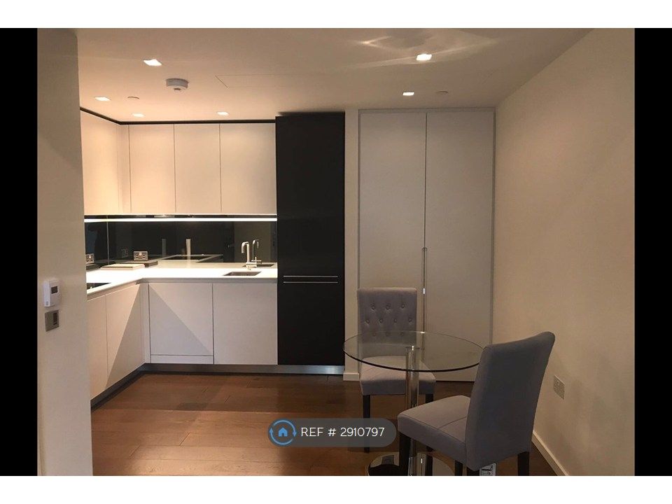 Property photo 3 of 7 Kitchen
