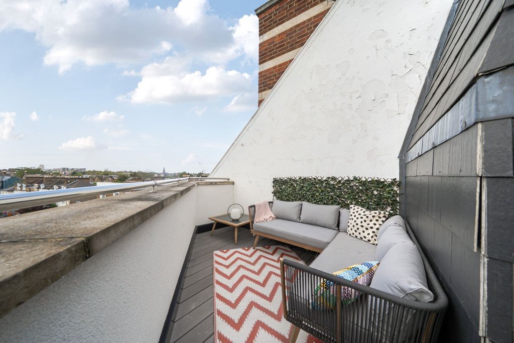 Property photo 3 of 12 Picture No. 42