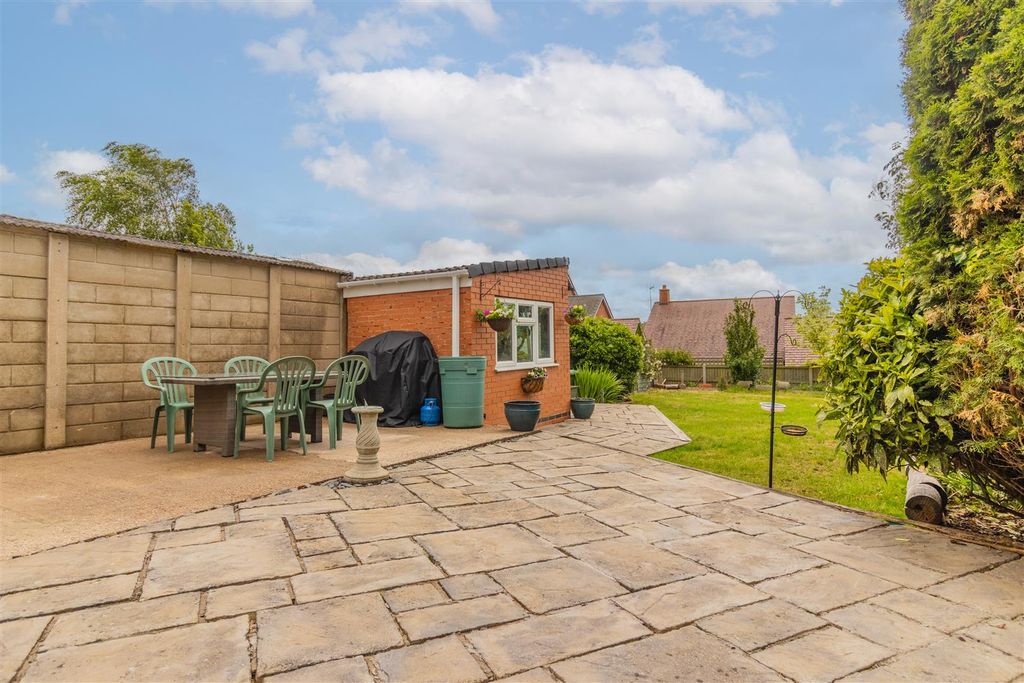 Additional image 22 of 3 bed semi-detached house for saleHolywell Road, Southam CV47