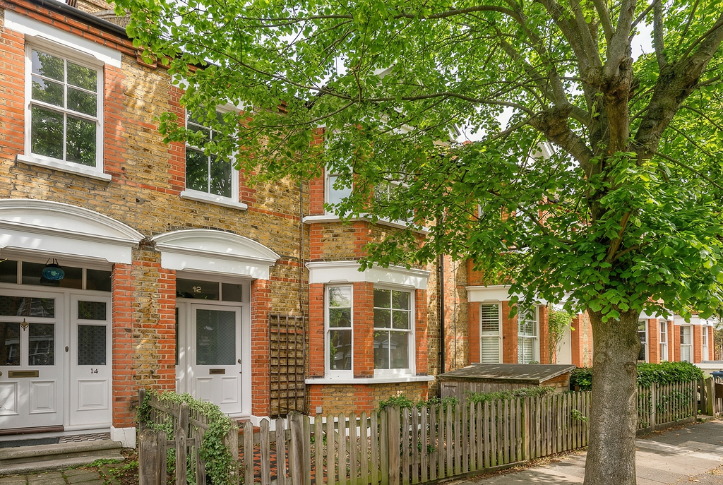 Property photo 1 of 21