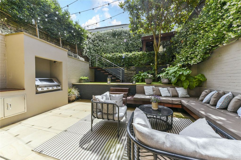 Property photo 2 of 17 Picture No. 07