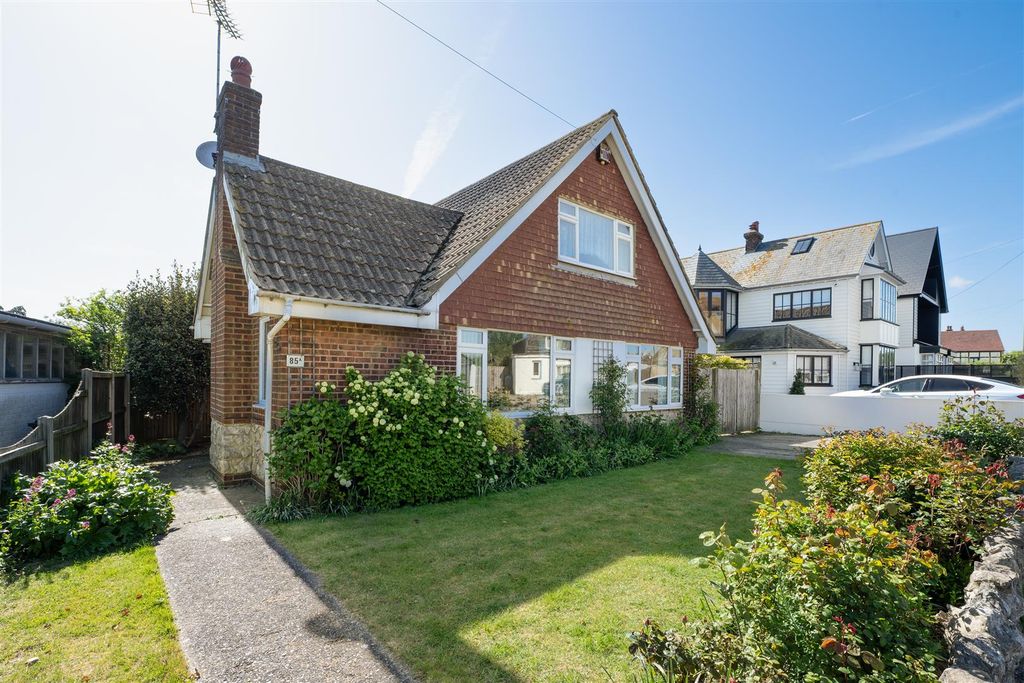 Property photo 1 of 23 Bennells Avenue, Tankerton, Whitstable