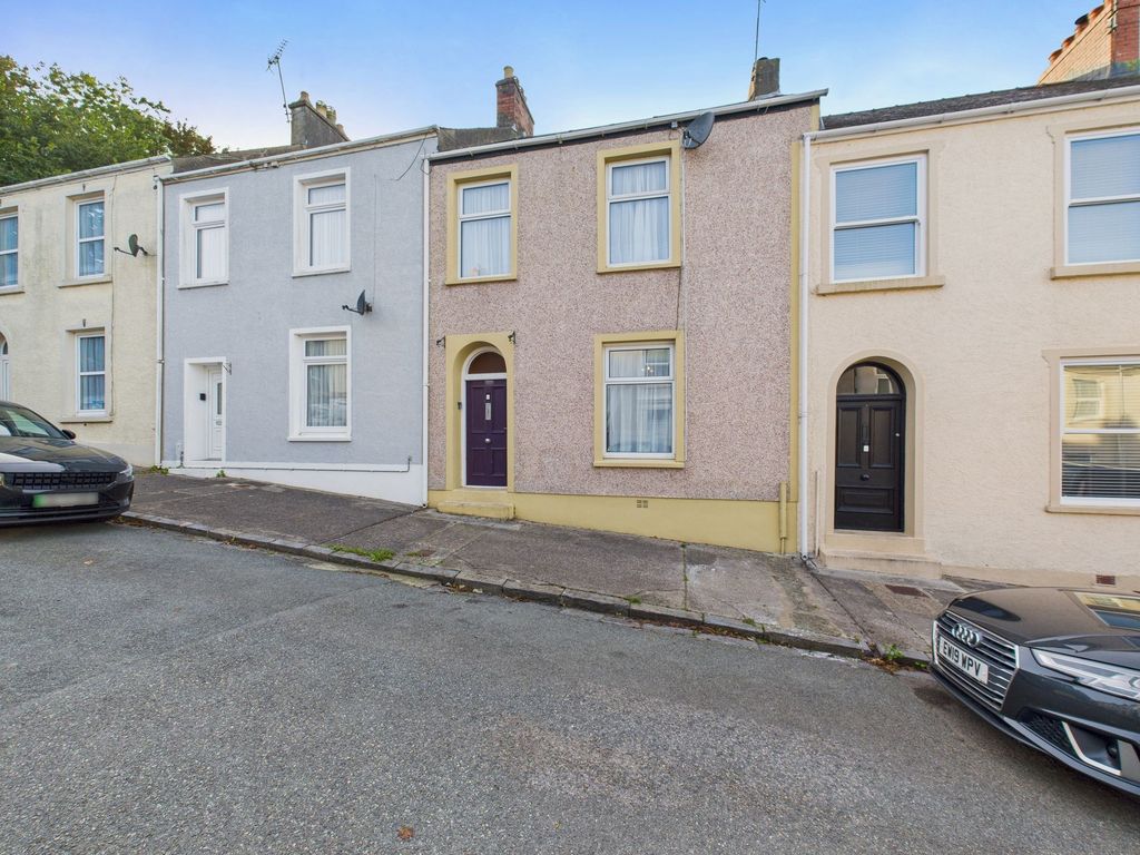 Property photo 1 of 21