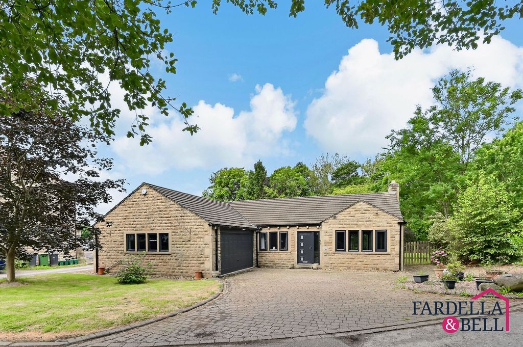 Property photo 1 of 30