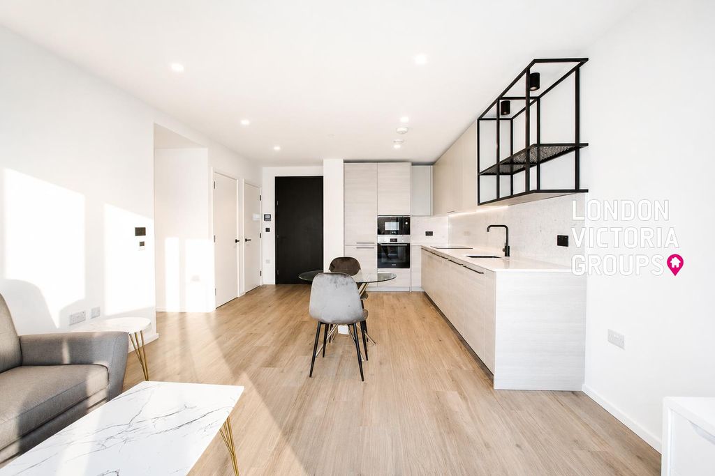 Property photo 1 of 11 1-9869.Jpg