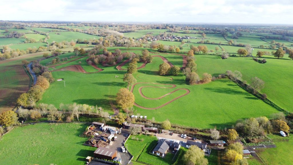 Property photo 2 of 5 Picture No. 03