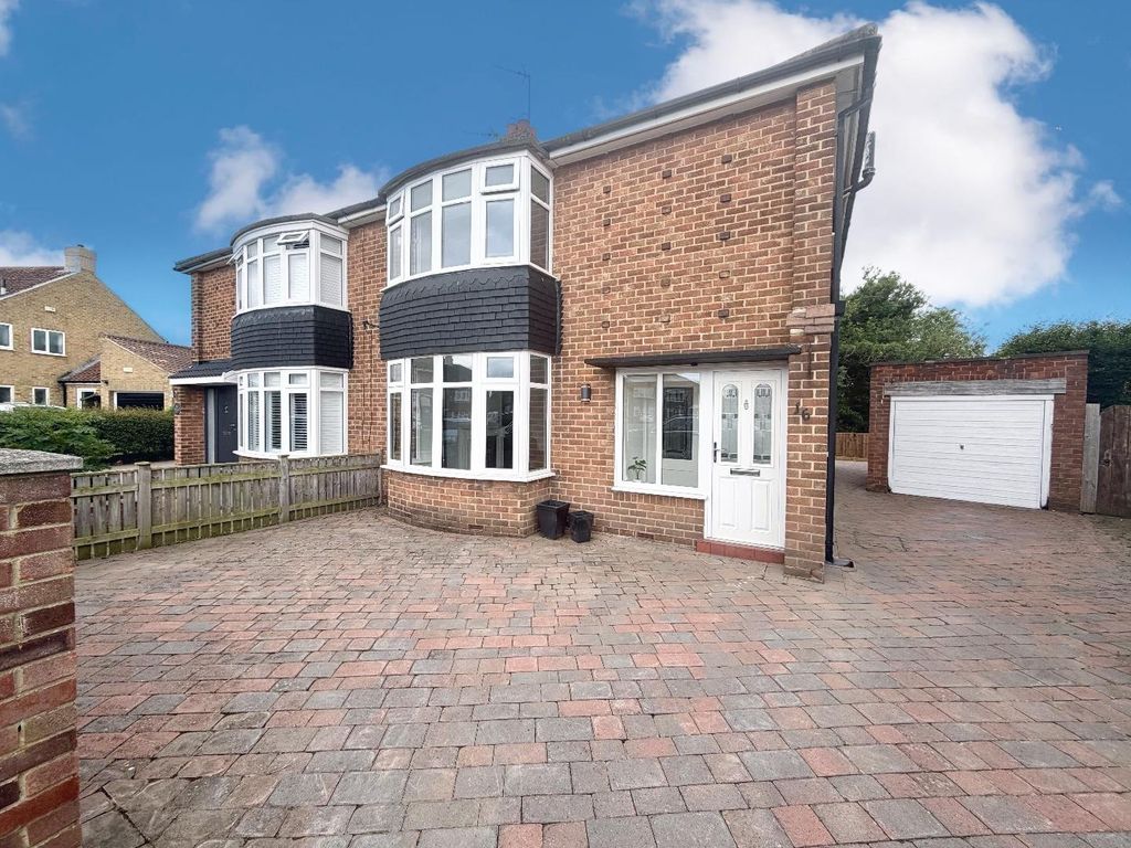 Property photo 1 of 14 External