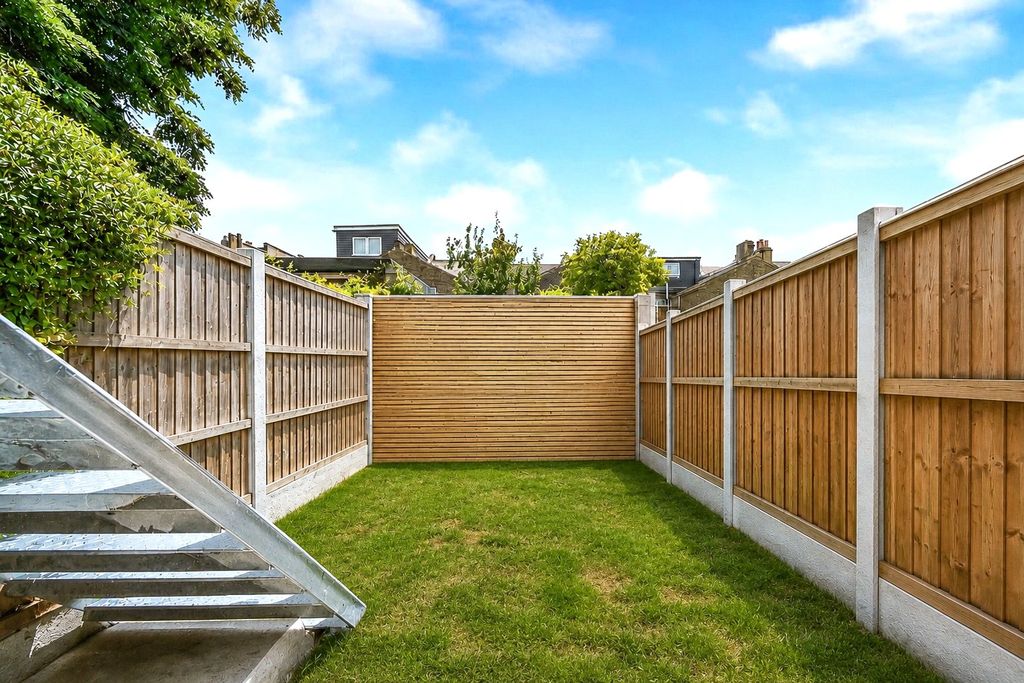 Property photo 3 of 13 Picture No. 33
