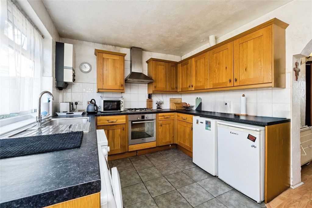 Property photo 2 of 19 Picture No. 22