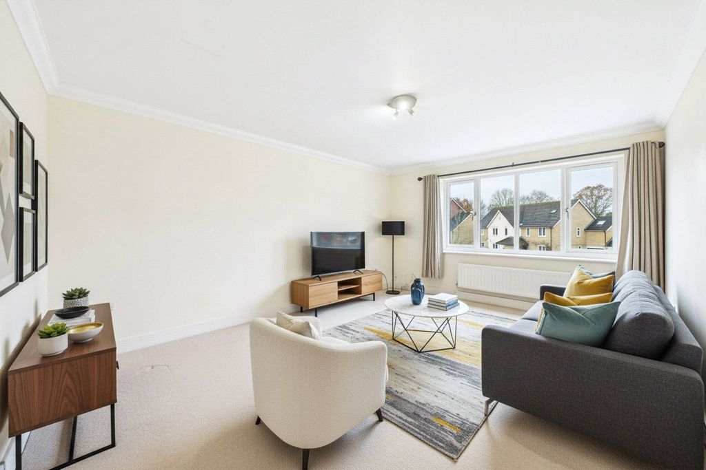 Property photo 2 of 11 Picture No. 08