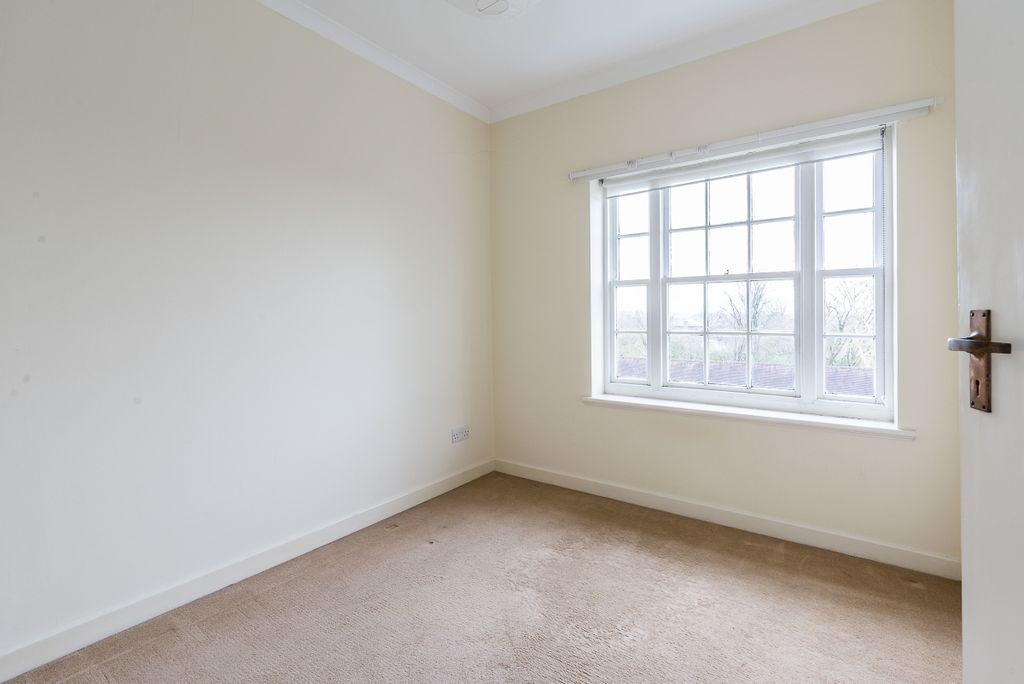 Property photo 3 of 12 Bedroom