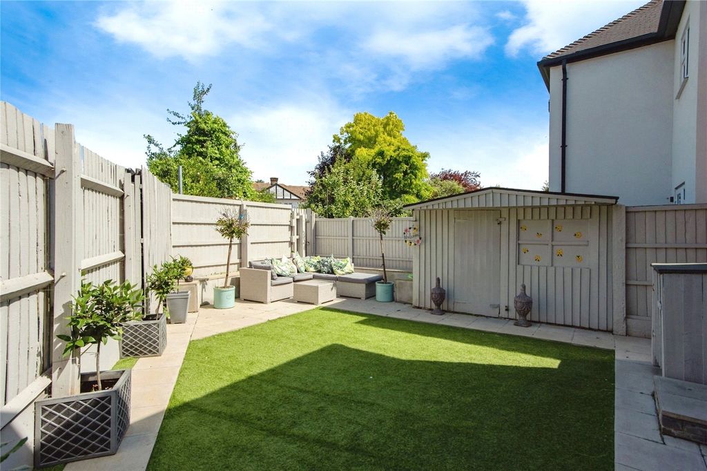 Property photo 2 of 16 Picture