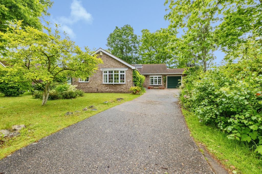 Property photo 1 of 25 2026-05-19-2Malhamdrive030