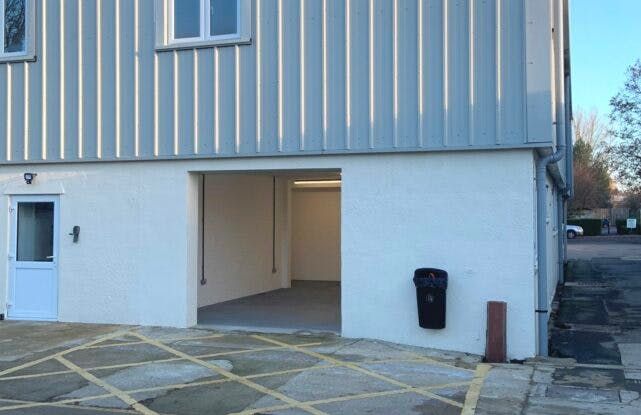 Property photo 3 of 8 Coates-A-Workshop-To-Let-External-5-Rotated-E1661341921500-641x415.Jpg