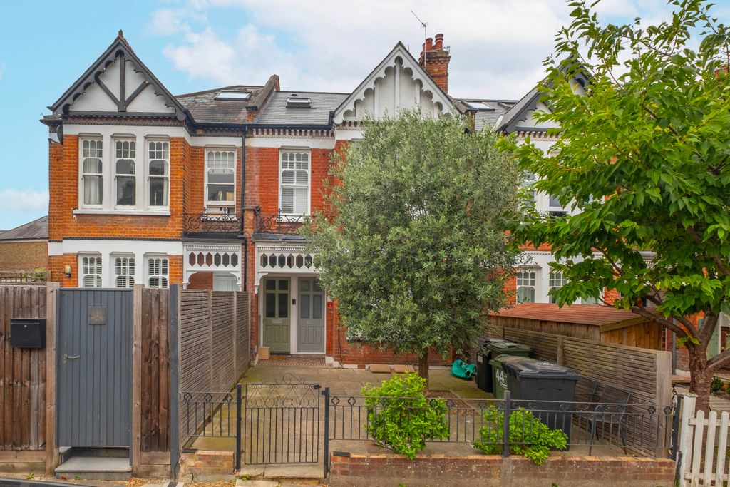 Property photo 2 of 15