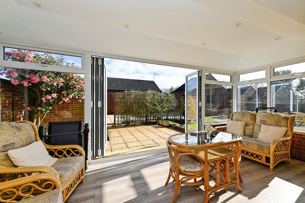 Property photo 2 of 19