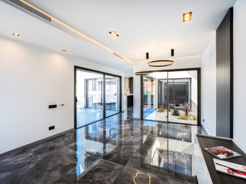 Property photo 3 of 55