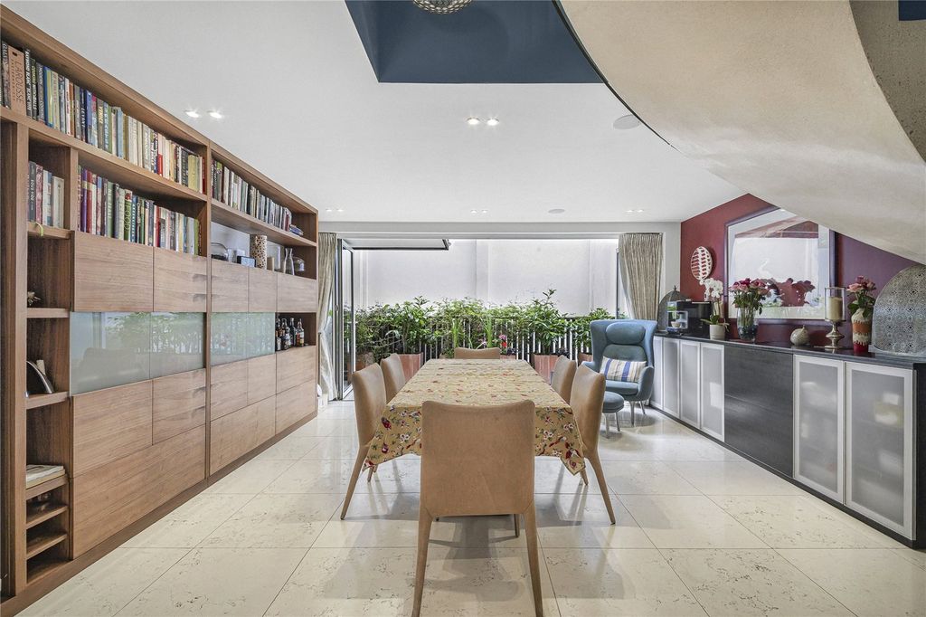 Property photo 1 of 15 Dining Room