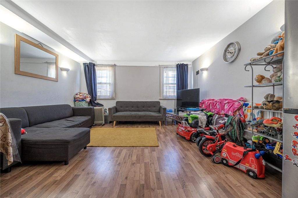 Property photo 1 of 16 Picture No. 03
